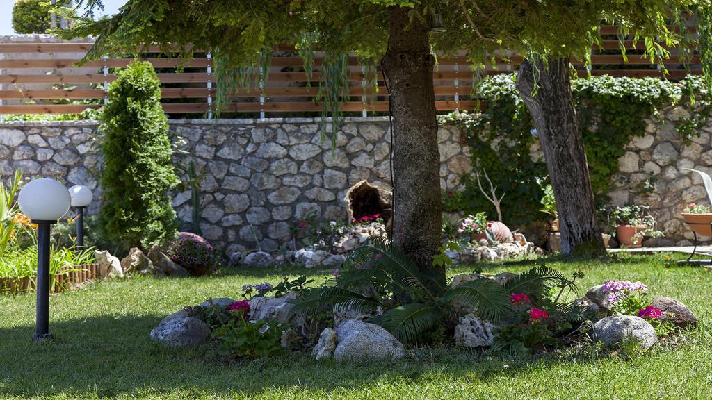 Christianna Studios Nikiana Exterior foto